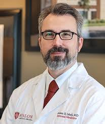 Loren Mccoy's Instagram, Twitter & Facebook