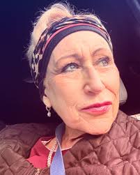 Hi all! I just wanted to introduce myself and share a photo of me! I'm  Jordan Evans, and I loved being in a choir in college so here we are!