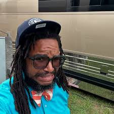 HAPPY BIRTHDAY to the incomparable, fantastical, resplendent, and  perspicacious @akiebermiss 💛💫 WE LOVE YOU!!