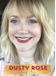 Practicing sheer and texture .It was fun painting heels ❤️ What do you  think do they look glassy?🤔