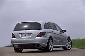 Go Fast Grocery Getter Mercedes Benz R63 Amg 4matic Autoblog Mercedes Benz Mercedes Benz