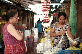 Berdekatan secara geografis, kedua negara ini memiliki kebudayaan yang mirip. Beda Wisata Little India Di Indonesia Malaysia Dan Singapura Travel Tempo Co