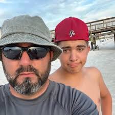 David Sansone (@DSansone79)