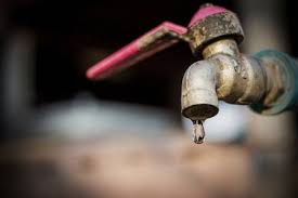 Ich habe mit meinem wasserhahn (siehe beigefügte bilder) ein problem. Alte Rostige Wasserhahn Undicht Wasser Lizenzfreie Fotos Bilder Und Stock Fotografie Image 54588861