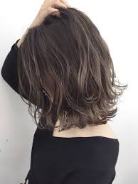 最新レイヤーヘア 大人の重軽ニュアンスヘアに大変身 hair ヘアスタイリング ヘアカット 髪型 ミディアム 黒髪