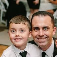 Lucia Sexton's Instagram, Twitter & Facebook