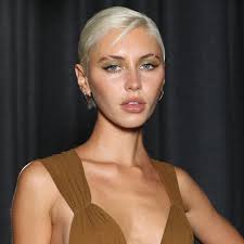 Iris Law: Latest News, Pictures & Videos