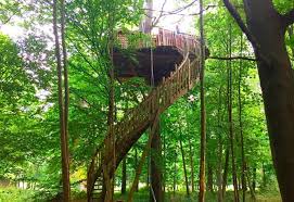 10 Idees D Hebergements Insolites En France Pour Un Week End En Amoureux Les Bridgets Week End En Amoureux Idee Week End France Weekend France