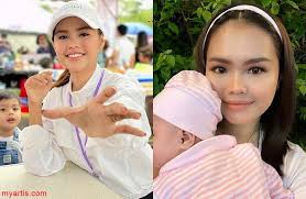 Beliau ialah kakak kepada penyanyi didi astillah.pada 27 mac 2020, bella telah mengeluarkan single. Kembali Ke Malaysia Aliff Aziz Mulakan Hidup Baharu Bersama Bella Anak Anak My News Online