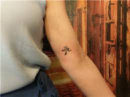 İsim dövmesi seçmekte zorlanıyorsanız 60'tan fazla isim dövmesi modelini sizin için bir araya getirdik. Dovme Calismalarimiz Kategori Tattoo Piercing