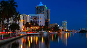El edificio está ubicado en 8777 collins avenue, a unos pocos kilómetros al norte de miami beach. Fondos De Pantalla 2560x1440 Ee Uu Casa Rios Costa Miami Noche Ciudades Descargar Imagenes