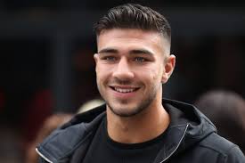 By defeating callum ide by knockout. Tommy Fury In Talks For Dancing On Ice 2020 Entertainment Daily