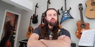 Luis fernando de moura cagnin is a brazilian musician, music instructor and youtuber who produces videos about heavy metal culture, video ga. O Youtube Fez Certo Em Passar A Perna Em Nando Moura Veja