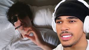 PlaqueBoyMax Reacts to ian