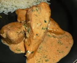 Filets De Poulet Flambes Au Cognac Sauce Creme Et Echalotes Les Recettes De Virginie Filet Poulet Recettes De Cuisine Recette Filet De Dinde