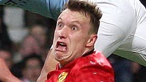 Rio Ferdinand Heran, Pemain Man United Ini Tak Sadar Diusir Halus Dengan  Keddatangan Varane