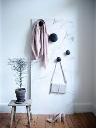 Diy Mobile Wand Tapezieren Als Sichtschutz Und Garderobe Diy Kleiderschrank Dekor Tapezieren