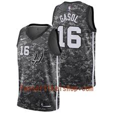 Der 70 millionen euro mann von tottenham hotspur hat sich in den letzten beiden spielzeiten für die spurs und sein nationalteam unersetzlich. Nba San Antonio Spurs Trikot Pau Gasol 2 Nike City Edition Swingman Herren