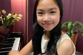 Jeremy Liu's Instagram, Twitter & Facebook