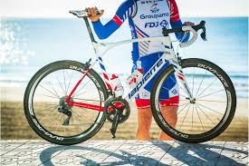 Tour De France Bikes 2020 Who S Riding What Tour De France Canyon Bike France Team