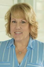 Jen Morse's Instagram, Twitter & Facebook