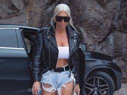 Aún no tenemos ningún álbum de este artista, pero puedes colaborar enviando álbumes de jelena karleusa. Jk Snima Duet Sa Transvestitom Iz Juzne Amerike Zove Se Pablo I Kazu Da Ima Bolju Guzu Od 90 Zena Telegraf Rs