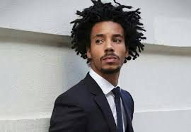 Au fil des années, les coiffures pour cheveux afro s'adaptent aux tendances capillaires et ainsi, elles donnent aux messieurs la possibilité d'être stylés en toutes circonstances. 10 Idees De Coiffure Pour Cheveux Afro