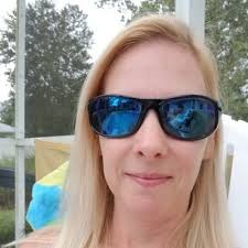 Tammy Burdette's Instagram, Twitter & Facebook