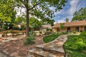 Flutterby gardens landscaping l in garden city, id. Xeriscape Design Ideas Hgtv