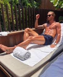 See more of rúrik gíslason fans community on facebook. Thvottabretti Ruriks Slaer I Gegn