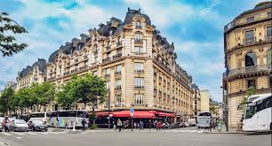 Traditional City Design Improve Socialization And Connection Between Neighbor City Design Street View City