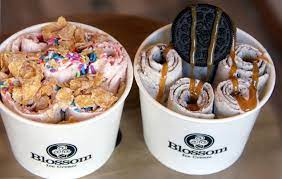Anybody Can Start A Thai Rolls Ice Cream Business It S The Best Business On The Planet In Light Of The Fact That Eve Ice Cream Business Roll Up Ice Cream Food