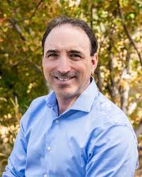 Peter Lemire's Instagram, Twitter & Facebook