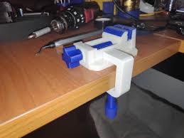 Scopri ricette, idee per la casa, consigli di stile e altre idee da provare. Desktop Vise With Clamp By Stealth Nt Thingiverse 3d Drucker Vorlagen 3d Drucker 3d Drucker Projekte