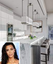 Kim Kardashian Kanye West S Airbnb Luxury Rental In Chelsea Nyc Kardashian Kitchen Decor Celebrity Houses Interior Celebrity Kitchens