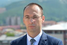 Simić:Više stotina naoružanih albanskih specijalaca na sjeveru KiM