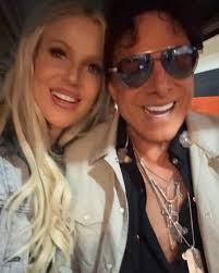 Happy 13th -15th my LadyM 🌹 @nealandmichaeleschon #lovers #soulmates  #ThenNow&Forever