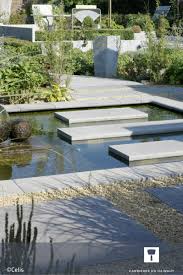 La Pierre Bleue Donne Une Autre Allure A Votre Etang Ce Point D Eau Donne Du Charme A Votre Exterieur Il Apporte Une Touche P Pierre Bleue Pierre Bleue Du Hainaut Et