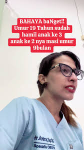 Meluncur dengan Motor untuk Edukasi Anak Negeri di Papua