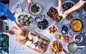 A potluck party is when all of the people coming generally bring something they cook; 4 Ideas For Planning A Potluck Dinner Party Ikea Qatar Blog