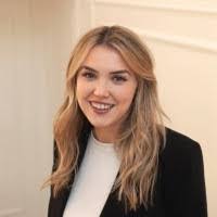 Maria Hutcheson's Instagram, Twitter & Facebook