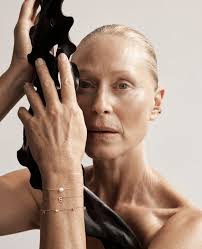 kate bell photographed by jess ruby james for sarah and sebastian in studio  218