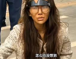 🇰🇭 | 20-Year-Old Chinese Woman Found Severely Injured in Cambodia After 26 Days Missing A shocking case has drawn widespread attention in China after a 20-year-old Chinese woman, known online as Umi,