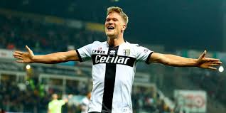 42' andreas cornelius (parma) wins a free kick in the defensive half. Man Of The Match Parma Vs As Roma Andreas Cornelius Bola Net