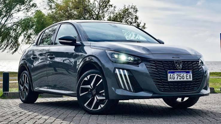 Peugeot 208: nova geração já está em andamento e poderá retomar versão GTi