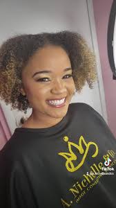 Just so you know...30 seconds of video is 1hr in reality for this natural  glam makeup look