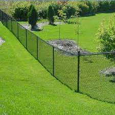 On average, chain link fencing is going to come packed in rolls that usually measures out to 50 feet per roll. Chain Link Fence Cost Calculator 2021 With Avg Installation Prices