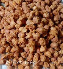 Masukkan telur, mixer lagi hingga merata. Resep Cara Membuat Kacang Kentucky Renyahnya Tahan Lama