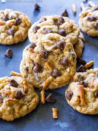 Kitchen sink cookies recipe with pretzels and rolos cookies. Peanut Butter Pretzel Chocolate Chip Cookies The Girl Who Ate Everything Recipe Peanut Butter Pretzels Chocolate Peanut Butter Recipes Peanut Butter Chips