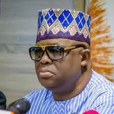 Luke Thorpe's Instagram, Twitter & Facebook